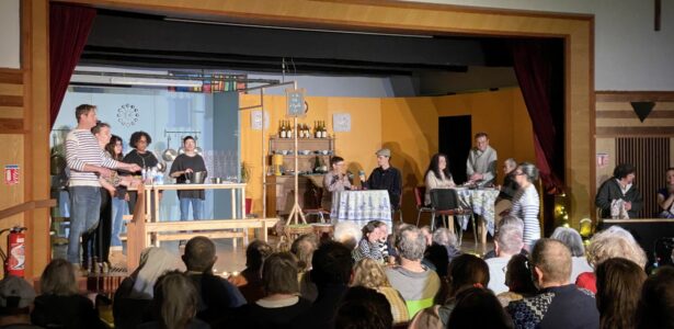 Residence De Plougastel Soiree Theatre Quatre Etoiles Pour Un Complete 2
